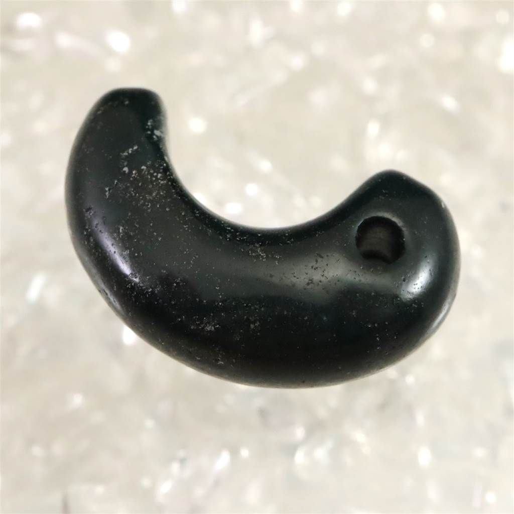 出雲碧玉 出雲石 21mm勾玉 2.56g ディレクトリーカード付 【榎本通商