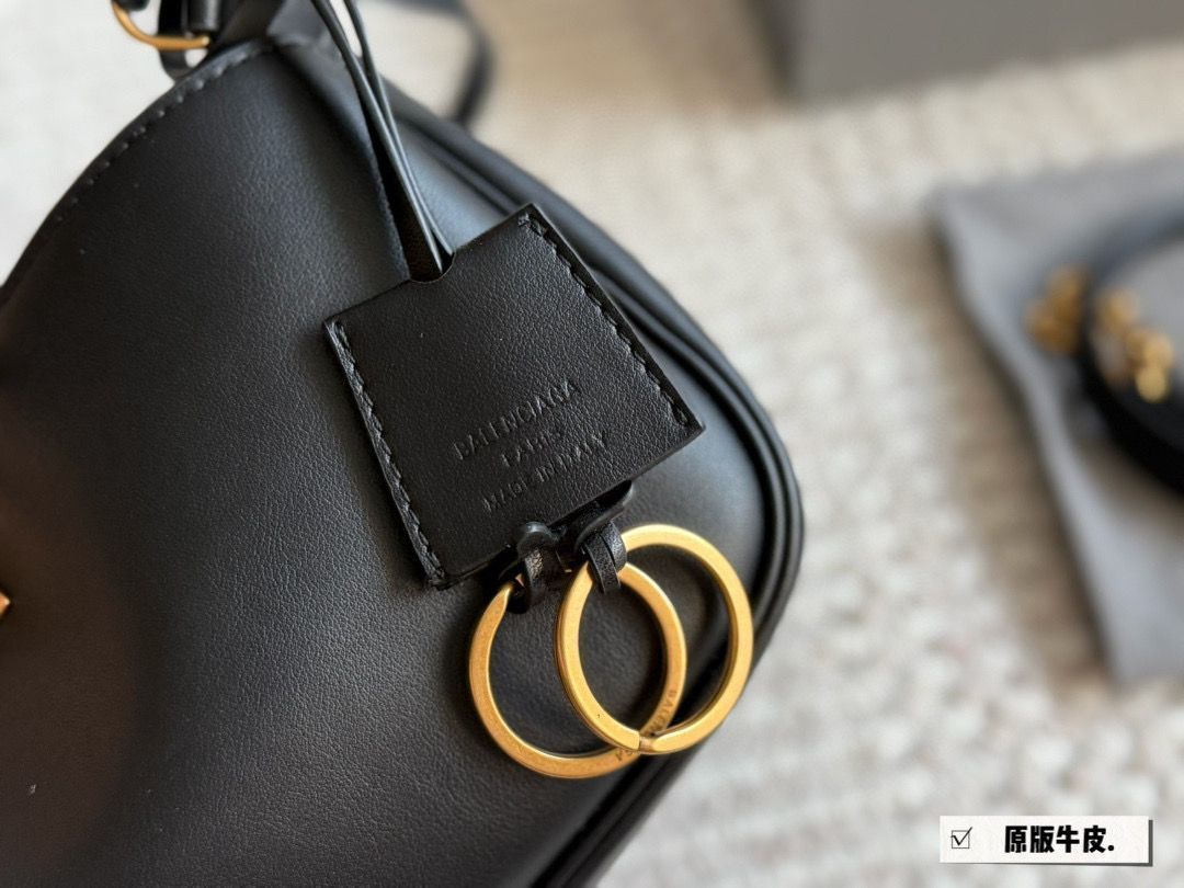 今日特価】Balenciaga Redeo Arm Bag バレンシアガ レデオ