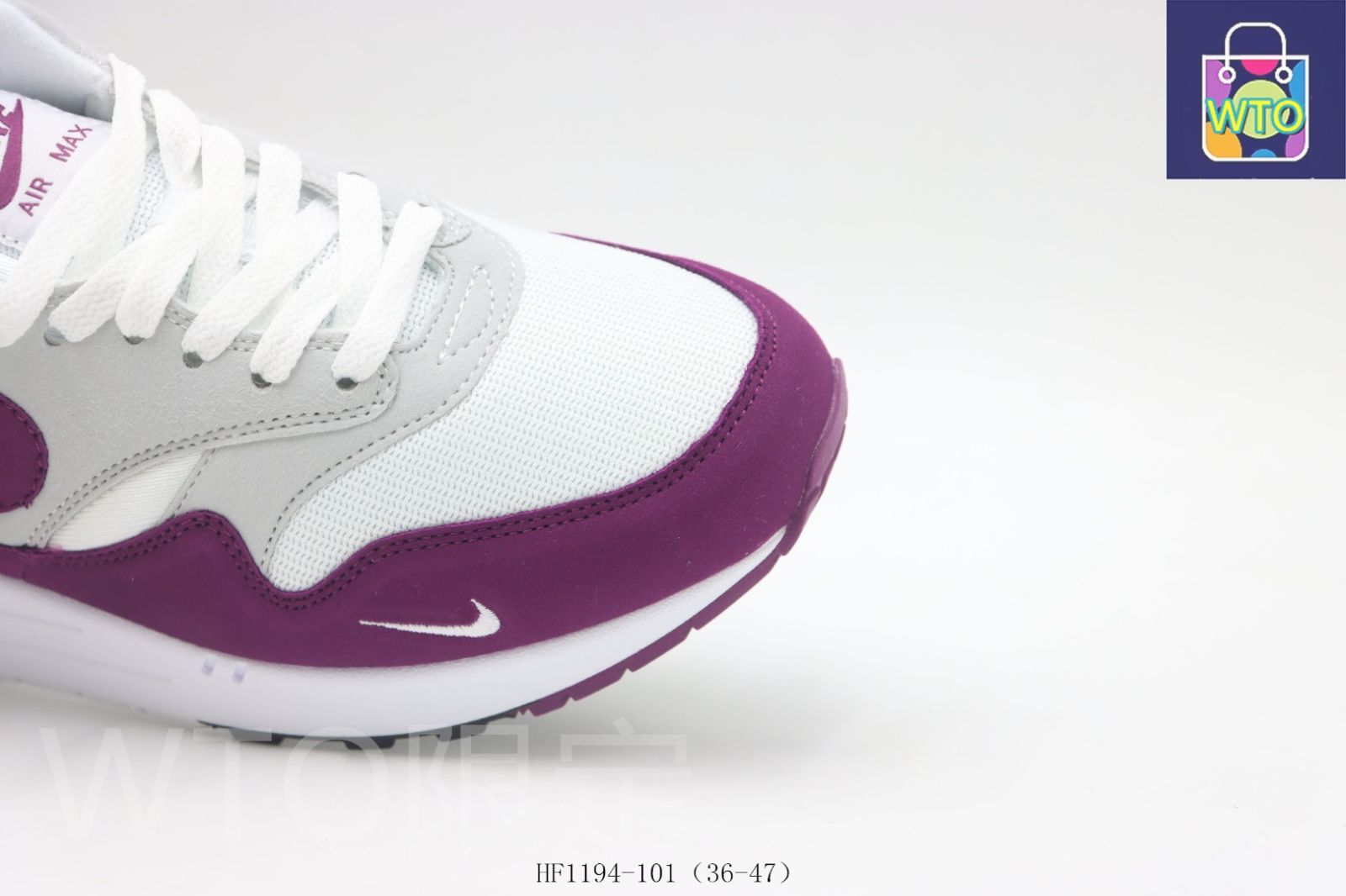 ナイキ ホワイトパープル