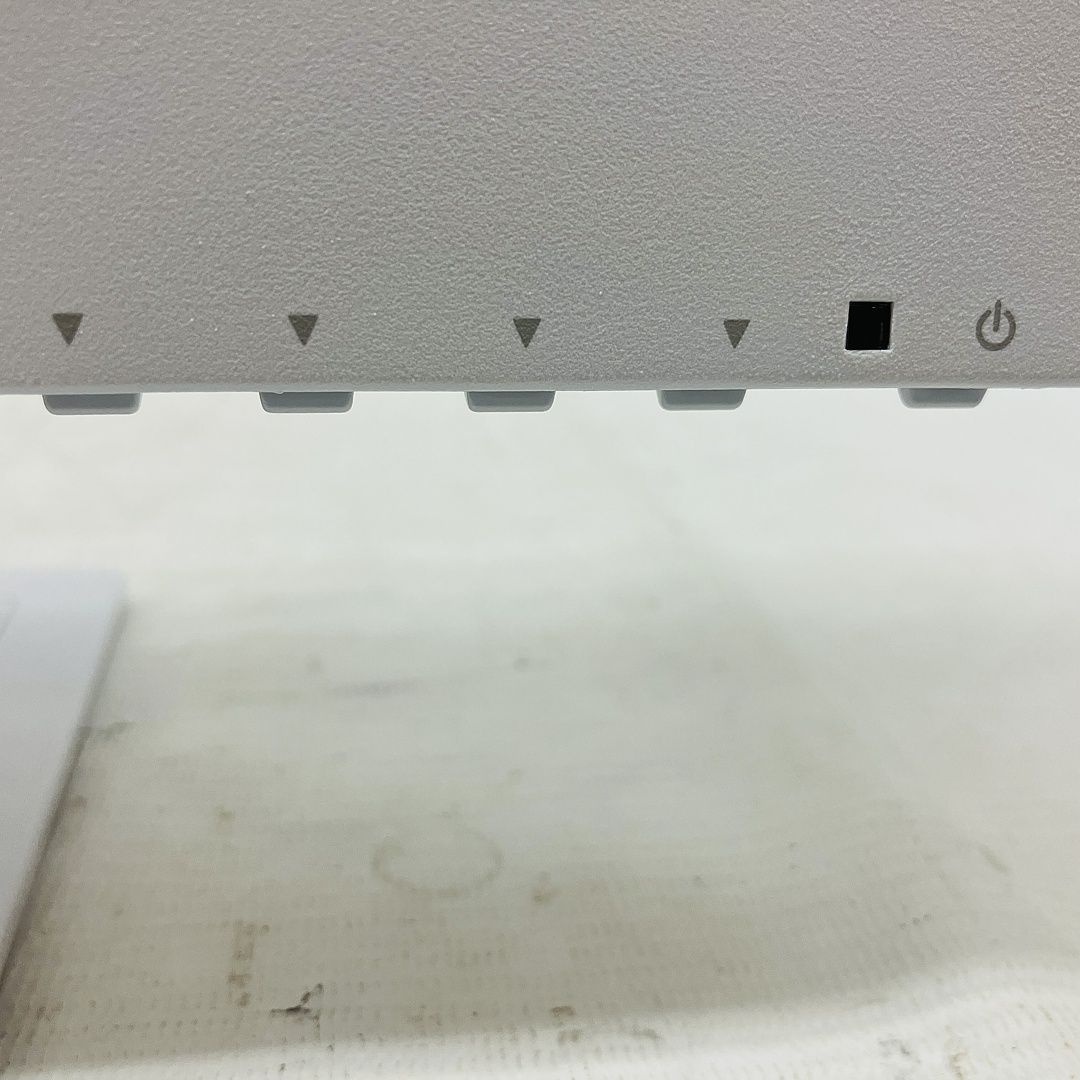 19インチ ホワイト