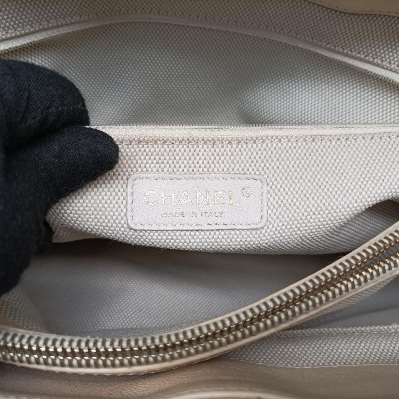 シャネルChanelマトラッセ CCクラウン トートベージュラムスキンA5027514693228 DECORATOM_COM_BR