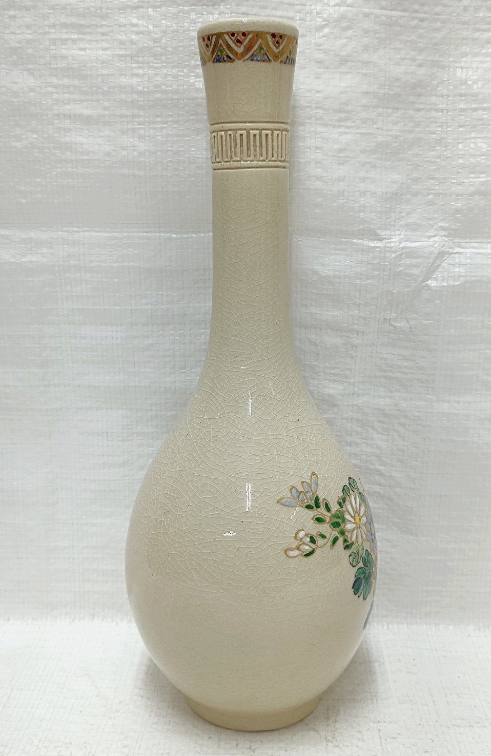 薩摩焼 花図 金彩 色絵 花瓶 鶴首花瓶 薩摩焼 花図 金彩 色絵 花瓶 鶴首花瓶（薩摩焼 壺のYahoo