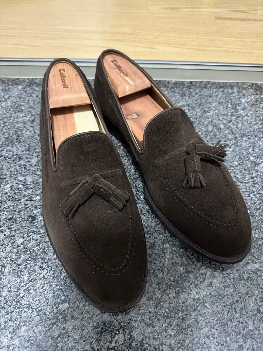 Crockett&Jones ブラウン スエード ローファー