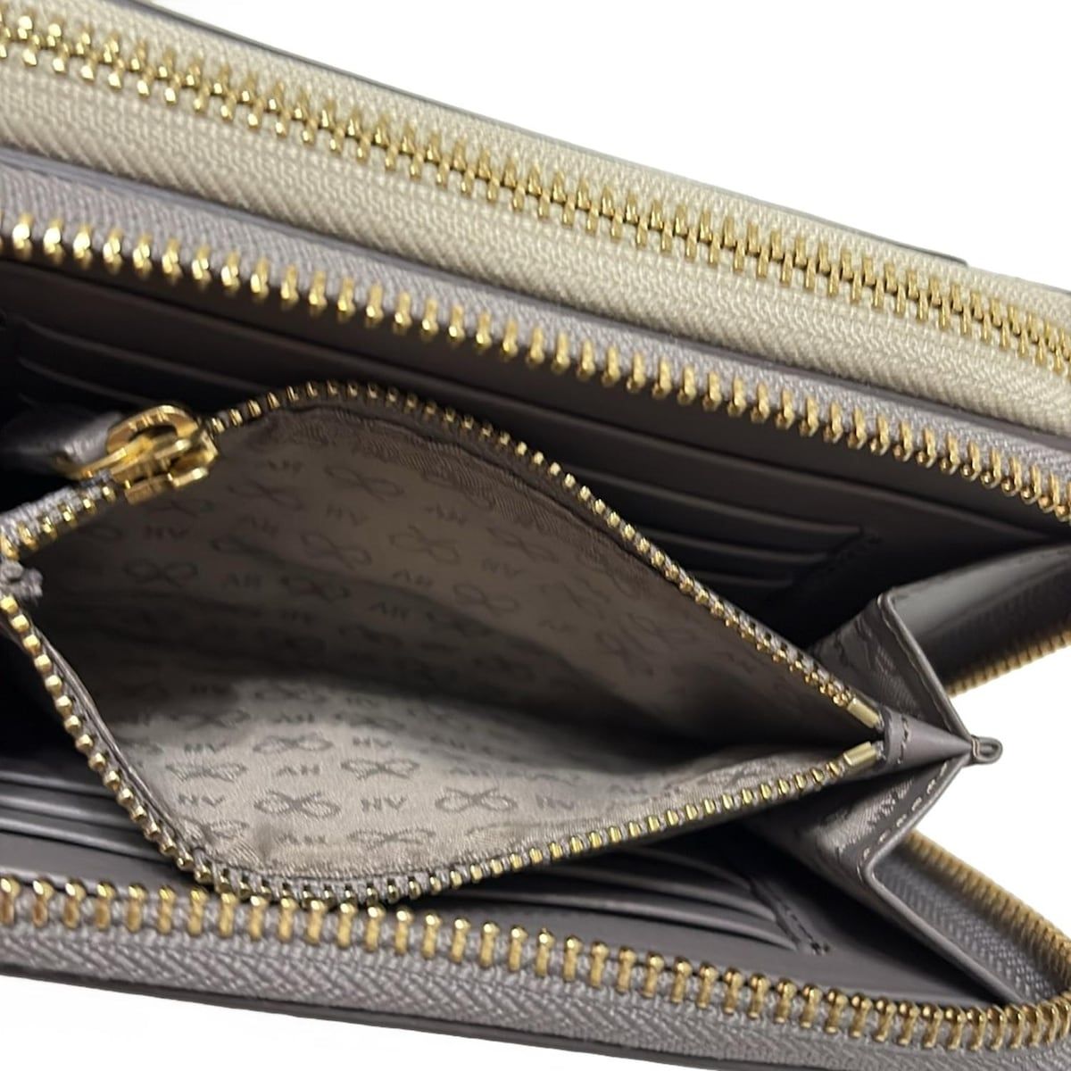 Anya Hindmarch(アニヤハインドマーチ) 2つ折り財布 - グレー