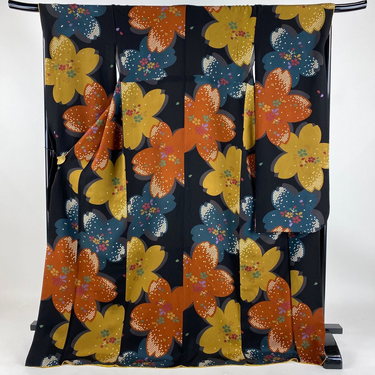 振袖 身長157-172cm 黒 桜　正絹 振袖 身長157-172cm 黒 桜 正絹 振袖 身長157-172cm 黒 桜正絹