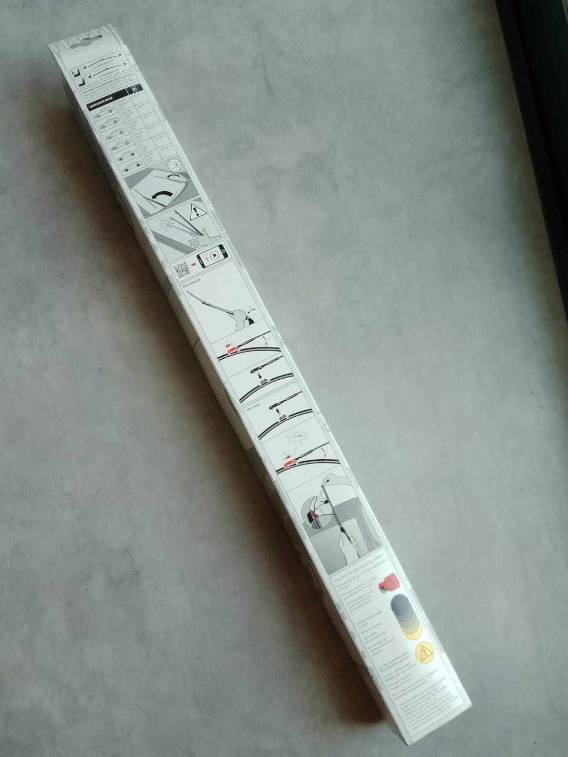 メルセデス・ベンツ 純正ワイパーブレード 1本 A213 820 37 04