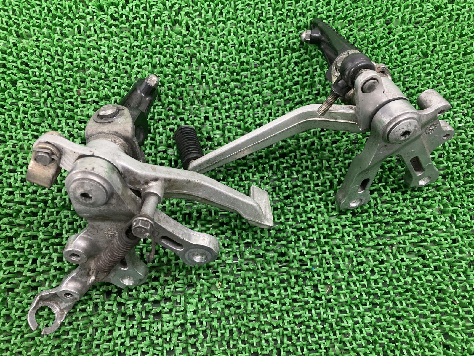ZX-9R ステップ 左右 1874/1875 カワサキ 純正 中古 バイク 部品