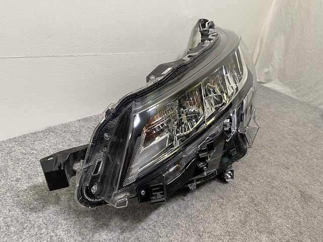 ノア NOAH 90系/ZWR90W/ZWR95W/MZRA90W/MZRA95W 純正 左 ヘッド