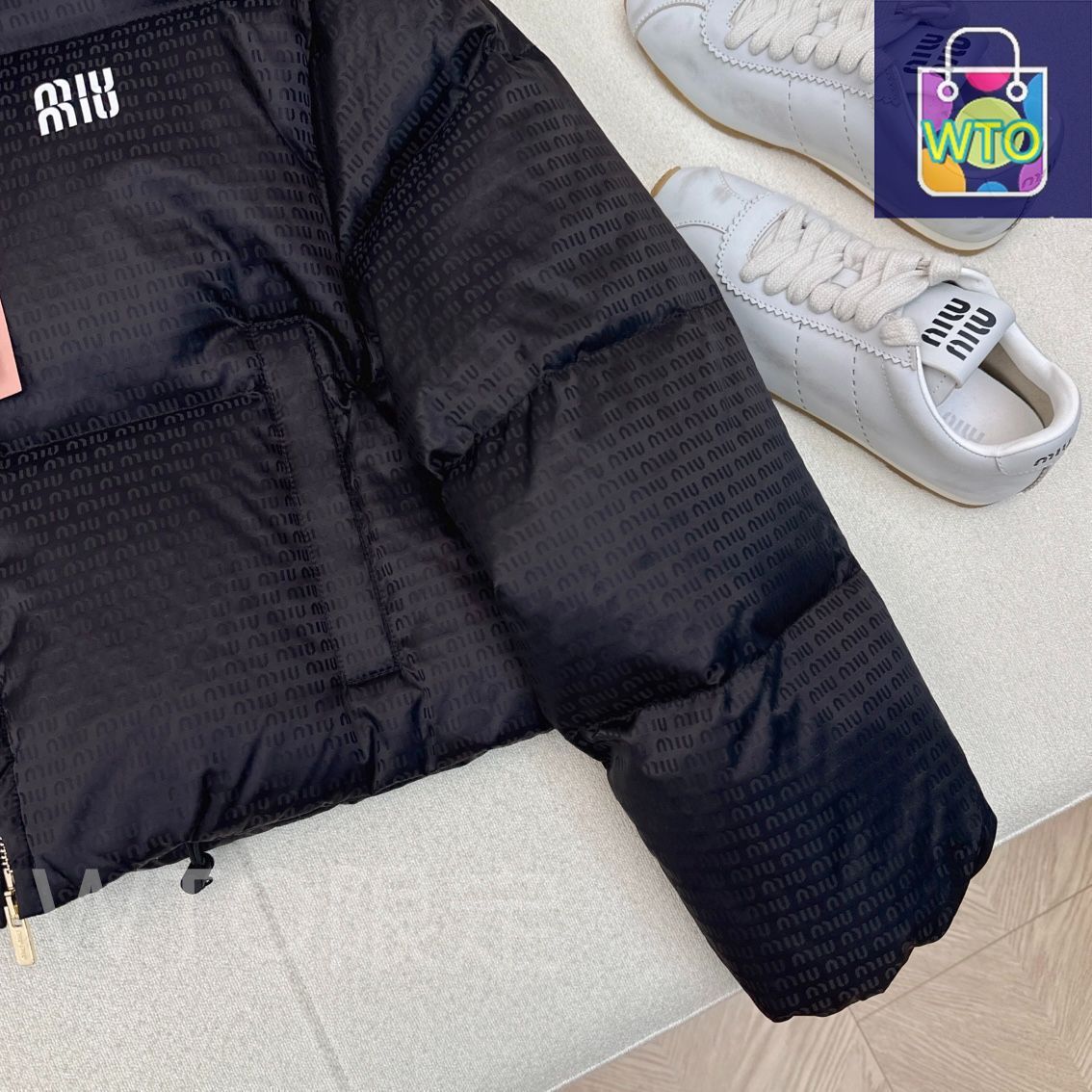 Miumiuレディースダウンジャケット｜ ｜