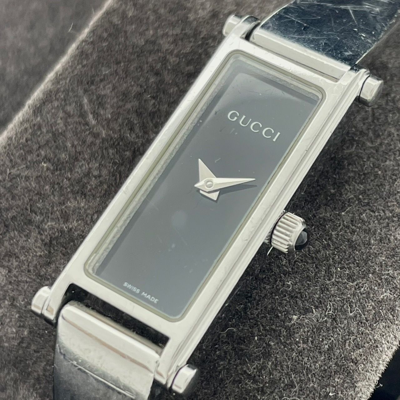 電池交換済／美品】グッチ 腕時計 1500L レディースウォッチ スクエア