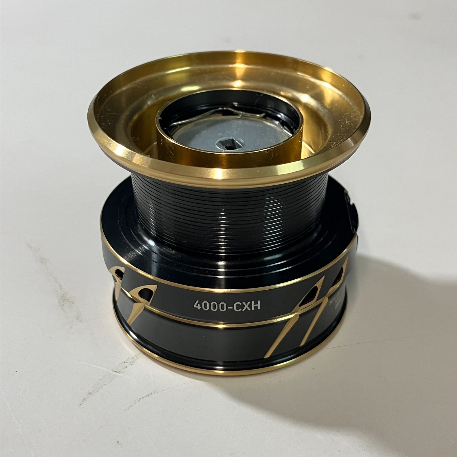 値下げしました 未使用スプールのみ 22カルディアSW 4000-CXH on20220409001.jpg