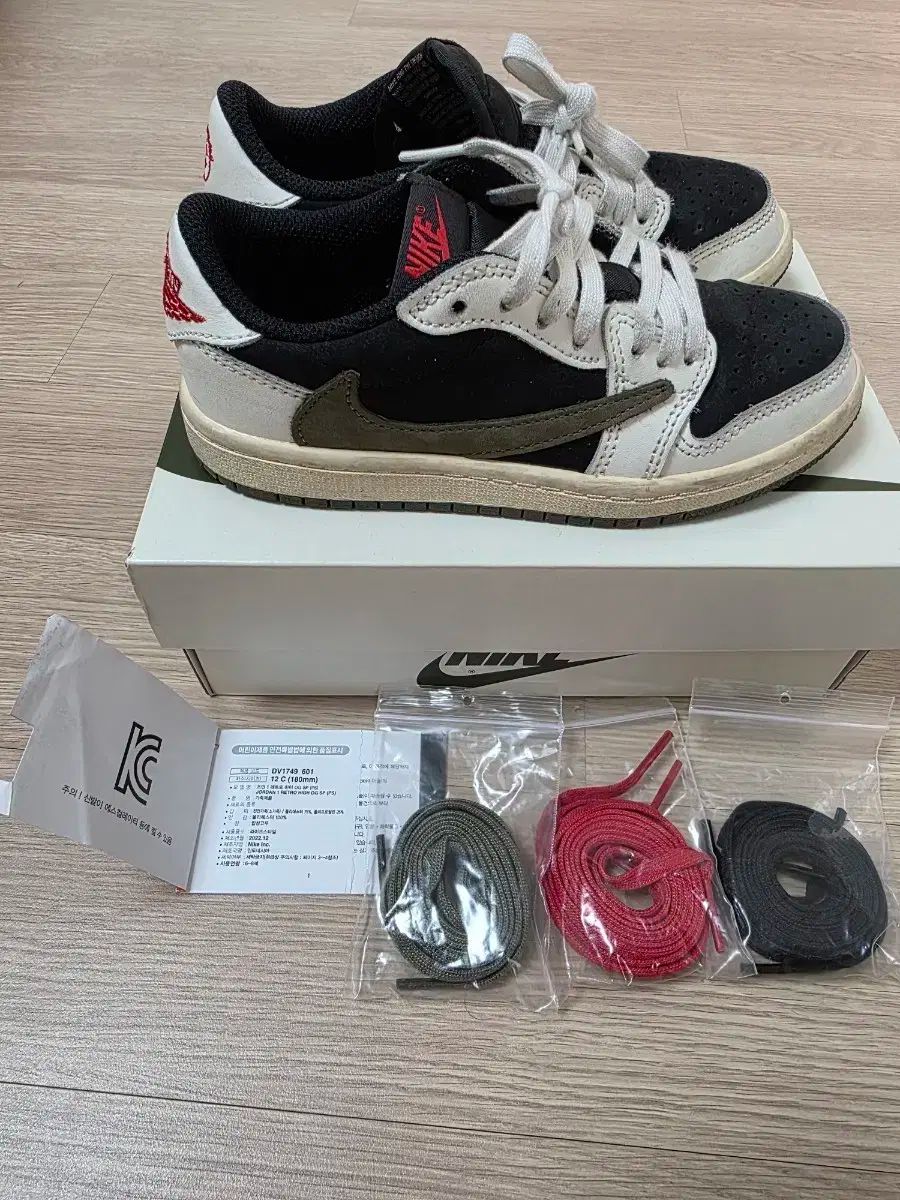 180 NIKE ナイキ エアー ジョーダン 1 x スコット ミディアムオリーブ