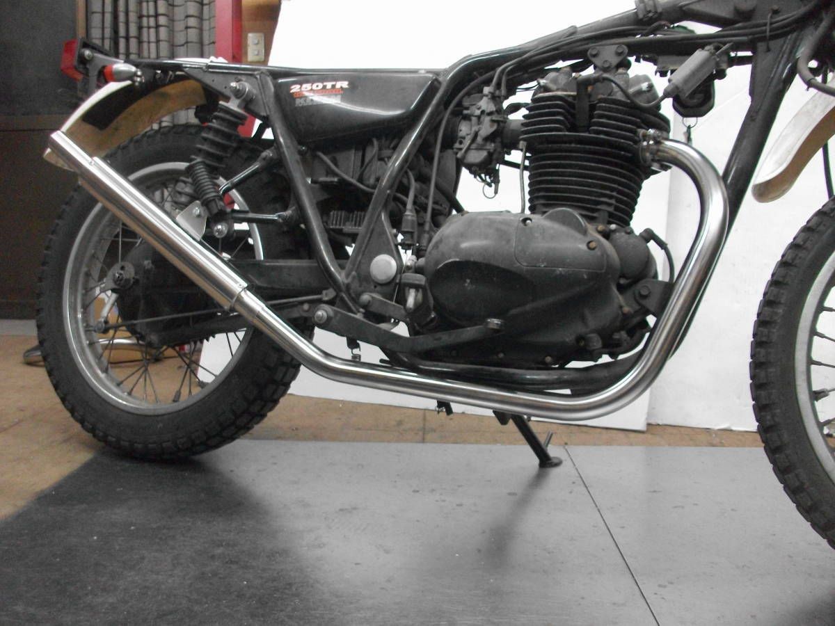 250TRマフラー 60パイ ファネルタイプ ステンレス新品未使用の 