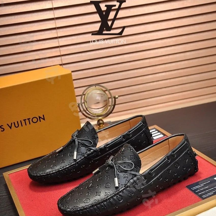 新品未使用ルイヴィトンLOUIS VUITTON メンズトレンドカジュアル豆靴 ブラック【並行輸入品】