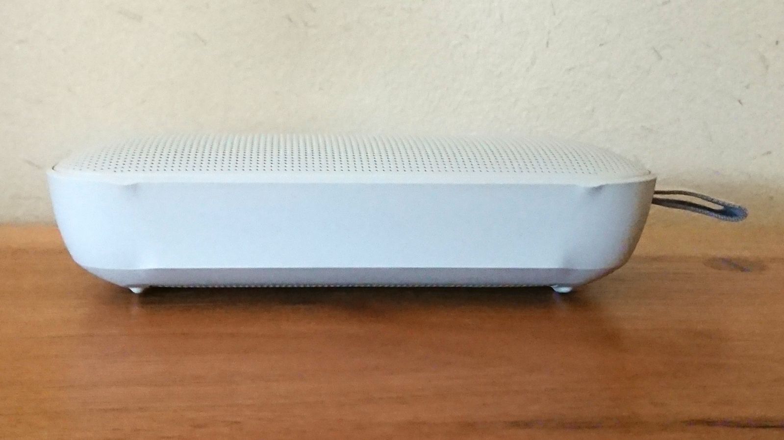 speaker ホワイト