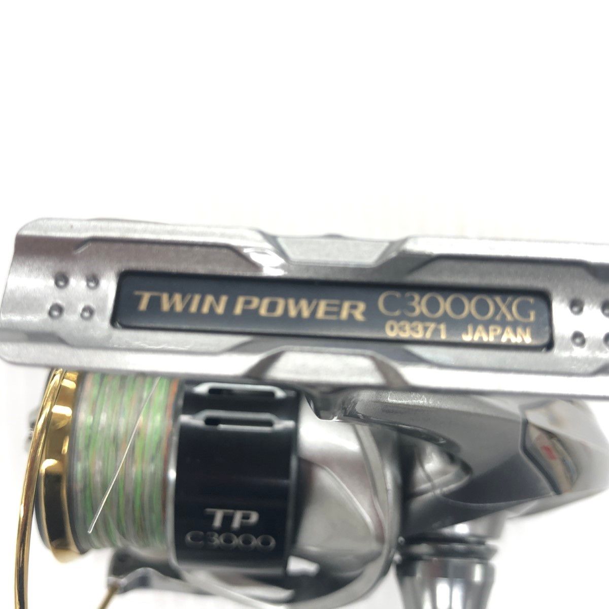 SHIMANO - σσ【中古】SHIMANO シマノ スピニングリール キズ有 程度B 箱付 15ツインパワー SW6000HG 03318 やや傷や汚れあり △△ SHIMANO シマノ スピニングリール 15ツインパワーSW 8000HG