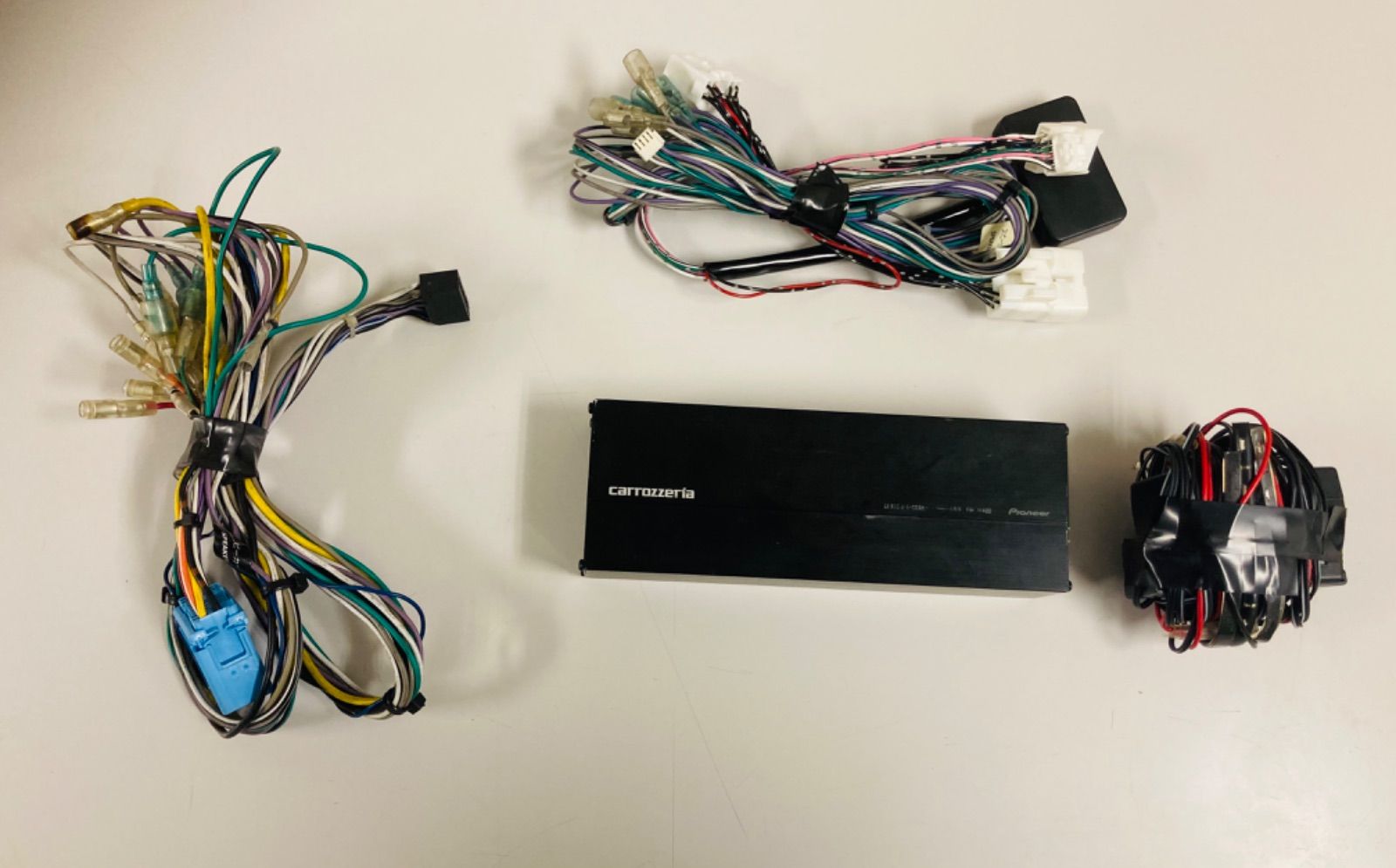 カロッツェリア GM-D1400-2 アンプ