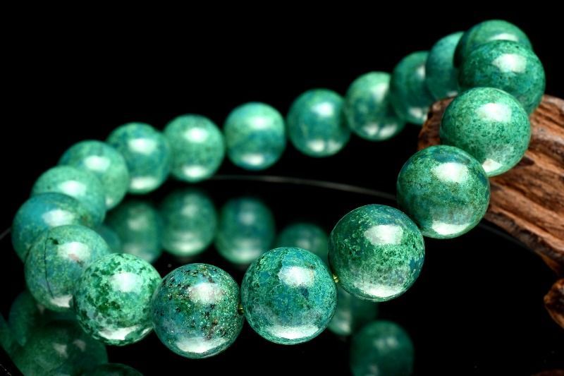 クリソコラ、水晶を使用したブレスレット ヒマラヤ水晶・クリソコラ・8mm(親玉10mm)高品質ブレスレット