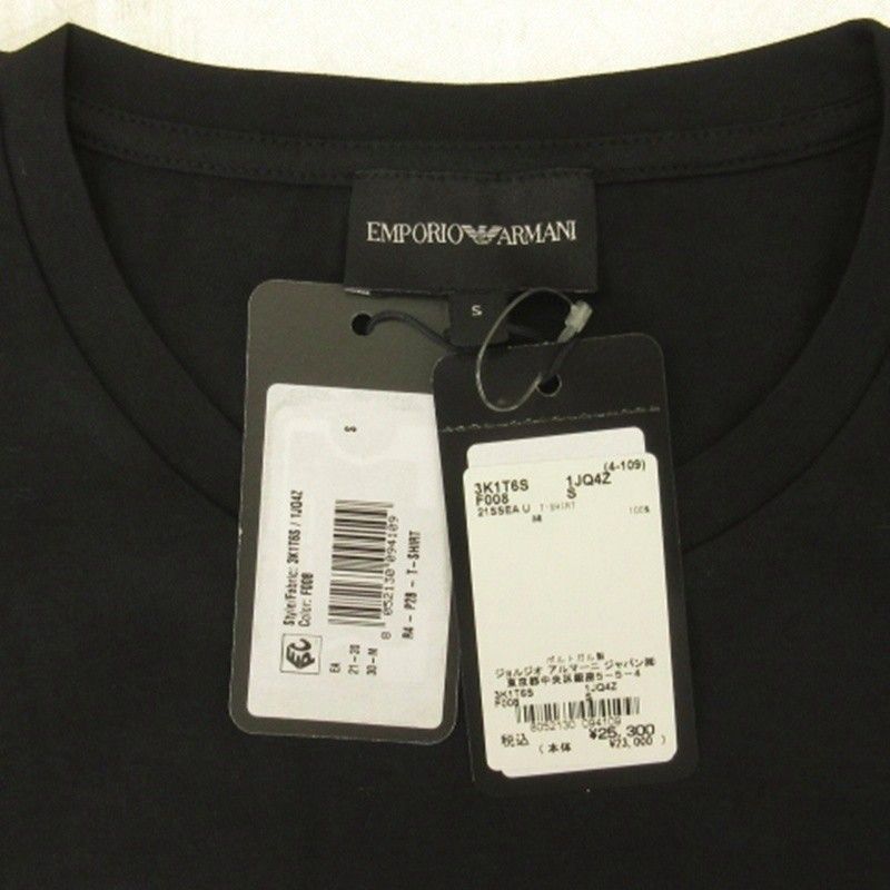 新品未使用タグ付き　エンポリオアルマーニ　Tシャツ‼️ エンポリオアルマーニ EMPORIO ARMANI タグ付き Tシャツ