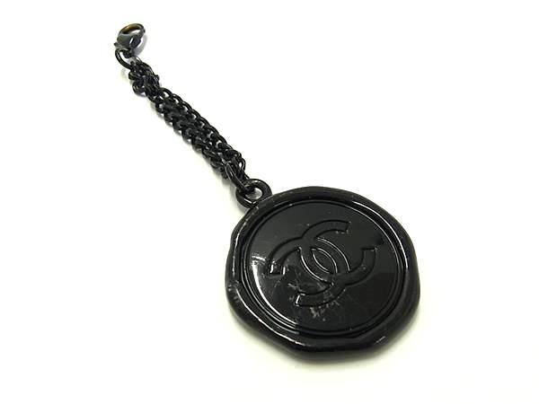 CHANEL✨【刻印あり】クローバー チャーム トップのみ　キーホルダー CHANEL✨【刻印あり】クローバー チャーム トップのみ