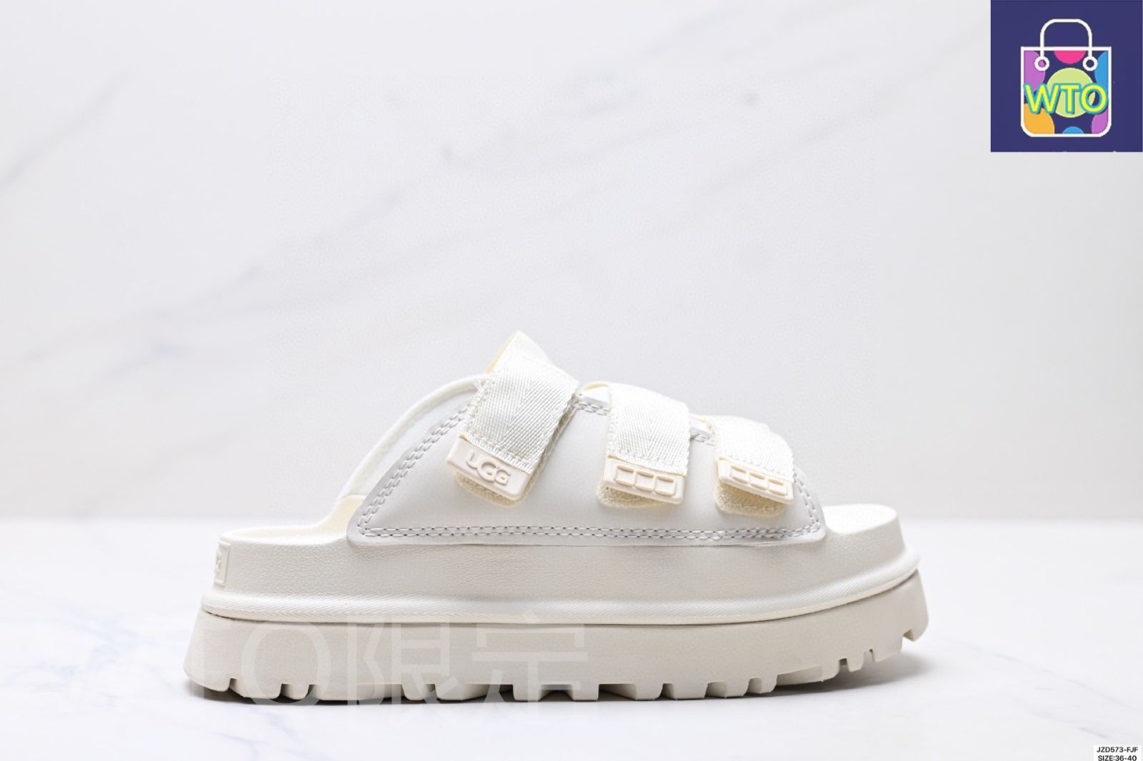UGG 厚底スタイルアップ マジックテープ サンダル ブラック 36 UGG 厚底スタイルアップ マジックテープ サンダル ブラック 24cm