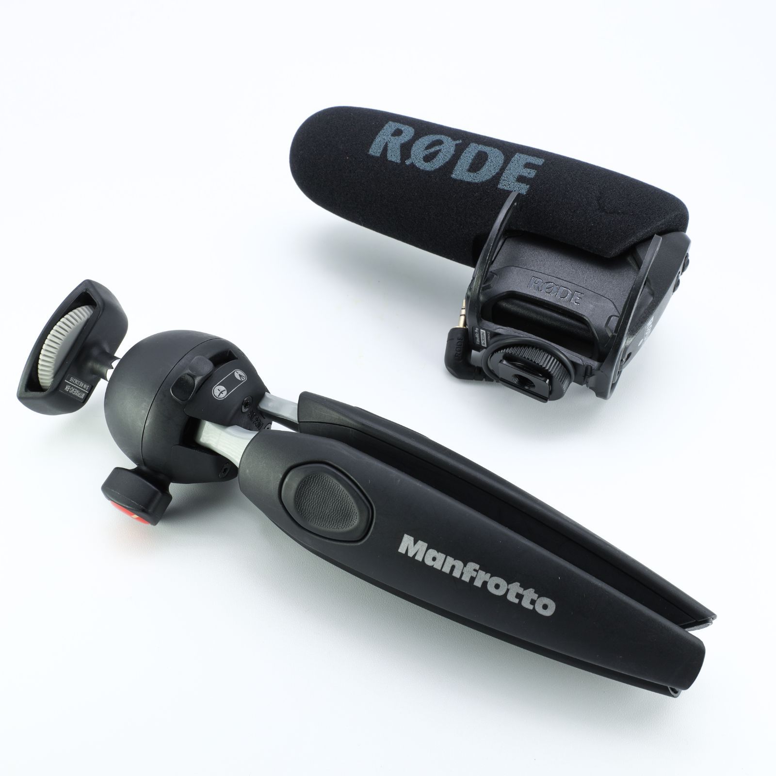 Manfrotto マンフロット 動画制作アクセサリーセット RODE VideoMic PRO マンフロットPIXI EVO ミニ三脚 _GP00006577