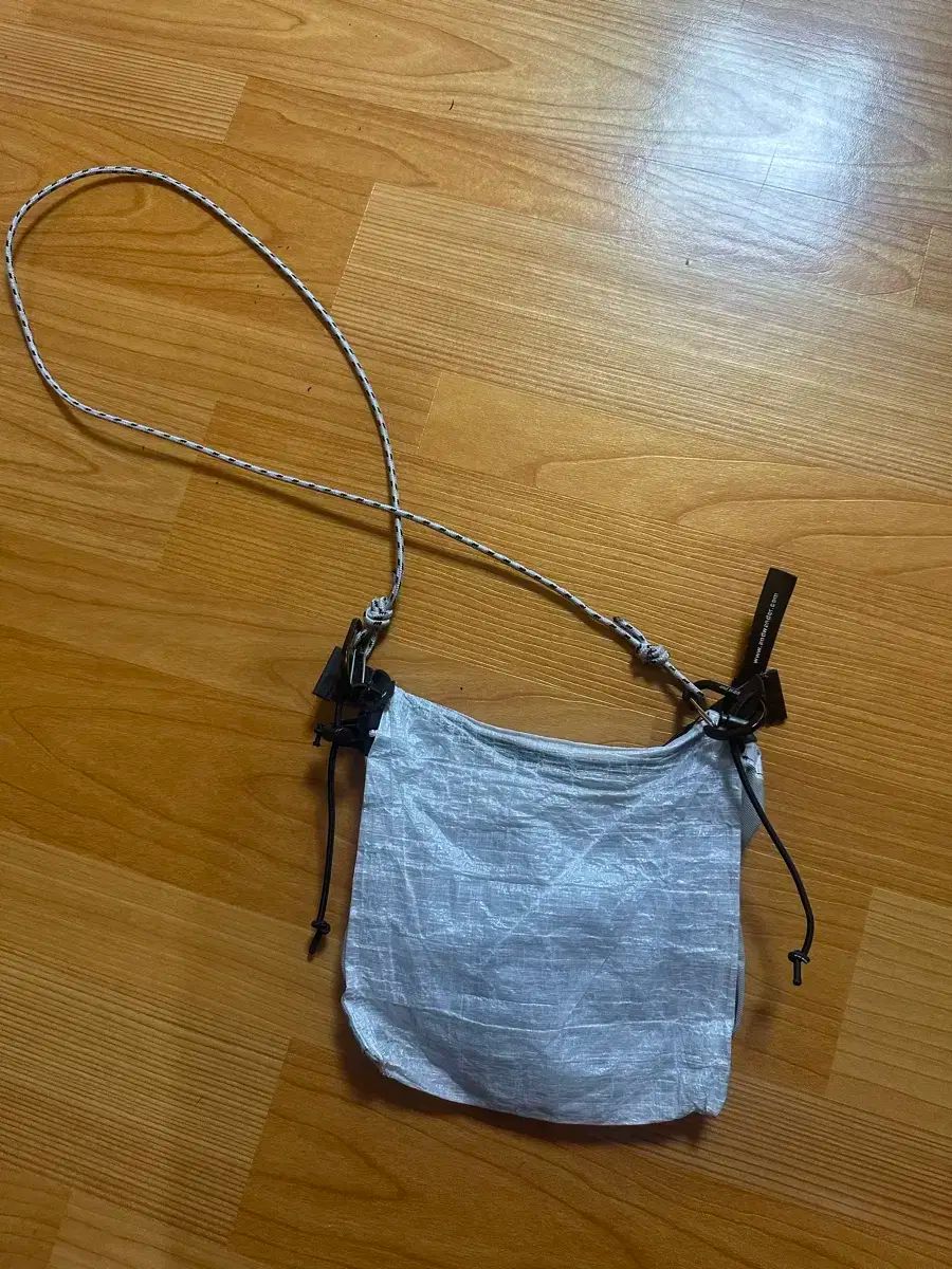 and wander アンドワンダー シャシュコ ダイニマバッグ