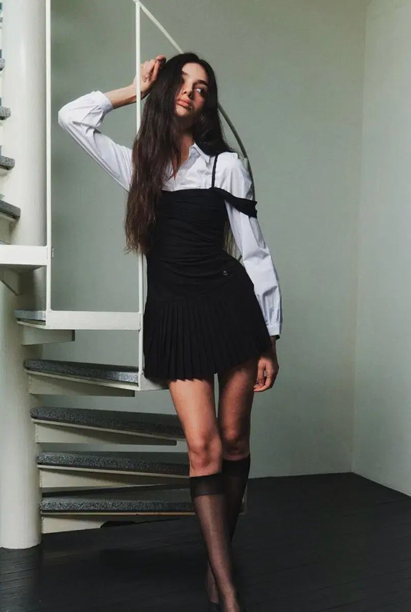 PAIN OR PLEASURE(ペインオアプレジャー) MERRY PLEATS DRESS