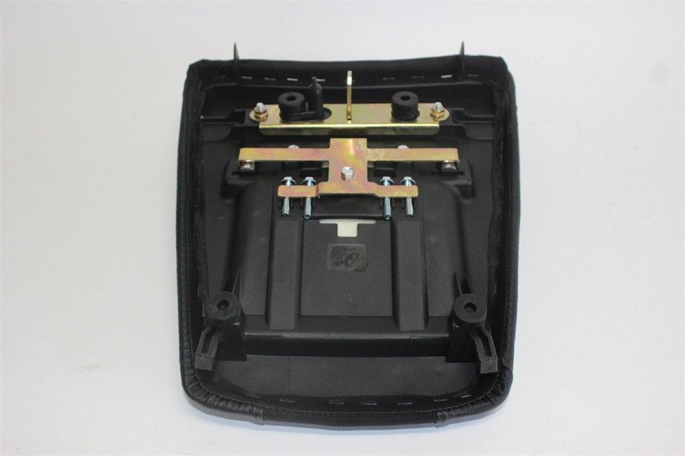 Vストローム1050 v-strom1050 vstrom1050 2020 以降 リアシート カスタム 本体あり 赤Xカーボン調 LAWEED_CL