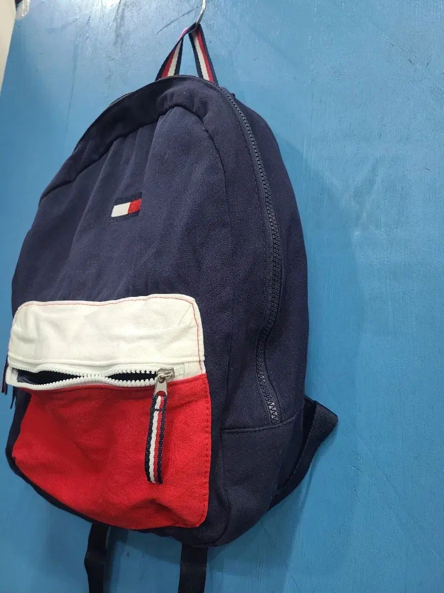 Hilfiger トミーヒルフィガー