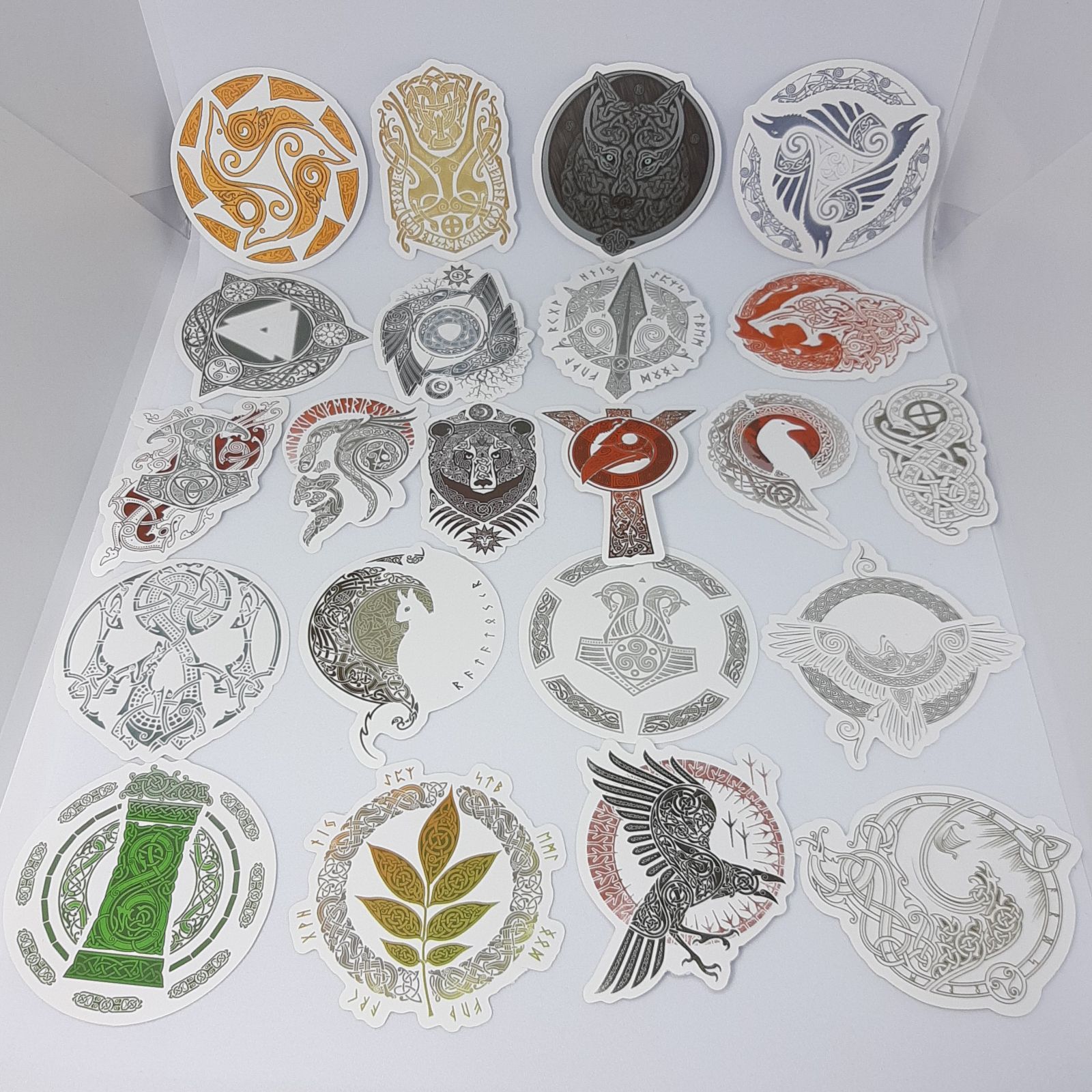 北欧神話 シンボル シール 60枚セット バイキング 淡色 ステッカー - メルカリ, image size:1600x1600
