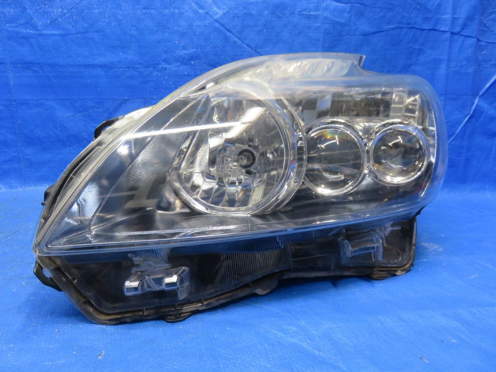 LA5319* 点灯OK プリウス ZVW30/前期 ヘッドライト/LED ヘッド