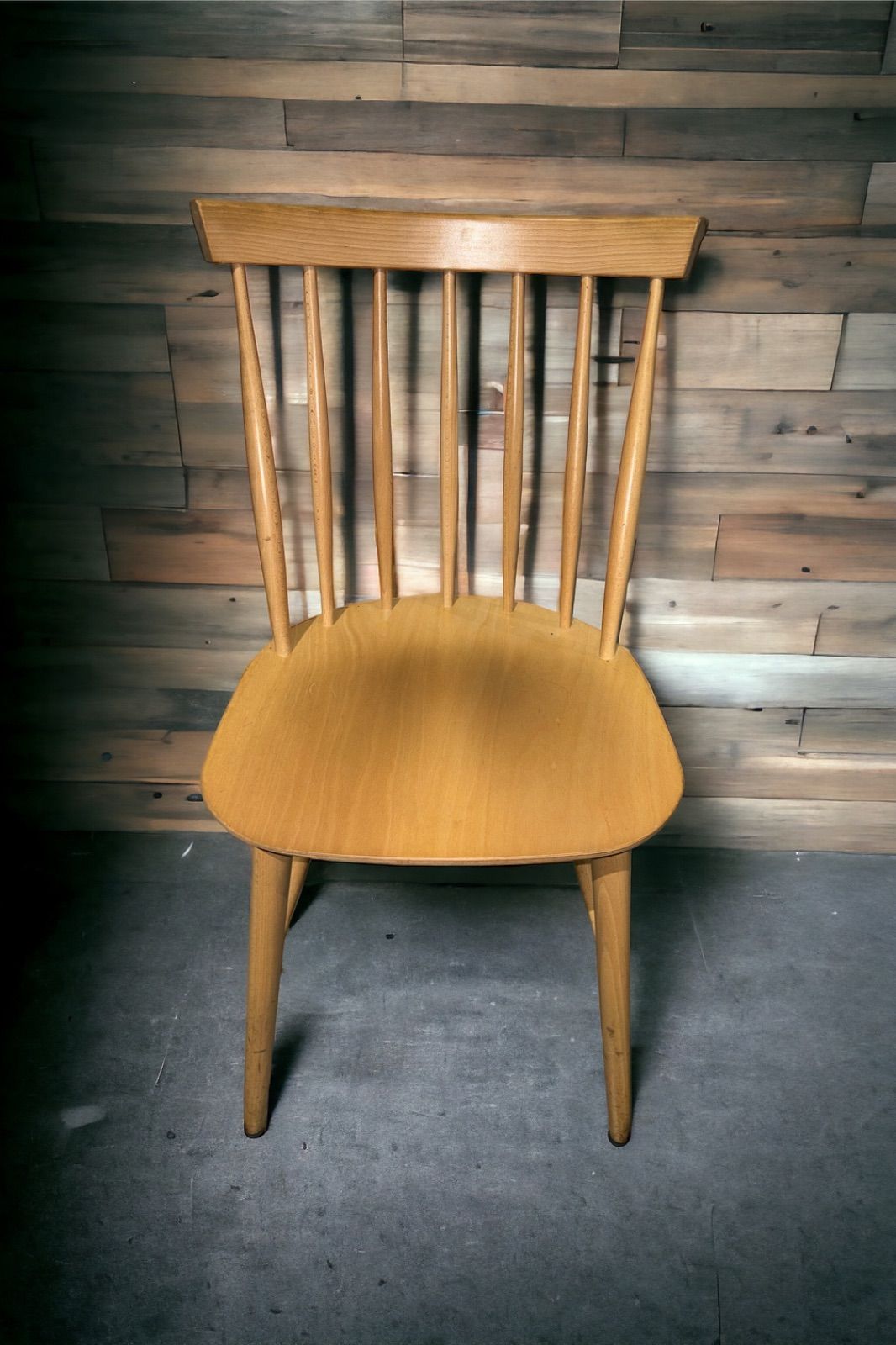 オールドカリモク ダイニングチェア コロニアル キャスター付き ①