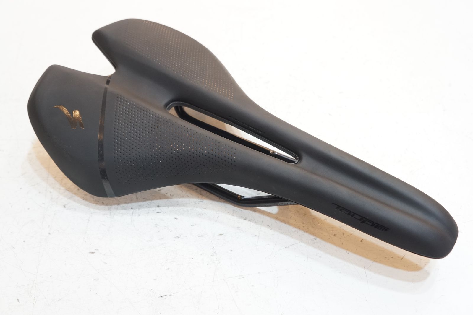 SPECIALIZED スペシャライズド TOUPÉ COMP GEL 143mm サドル | バイチャリ浦和ベース