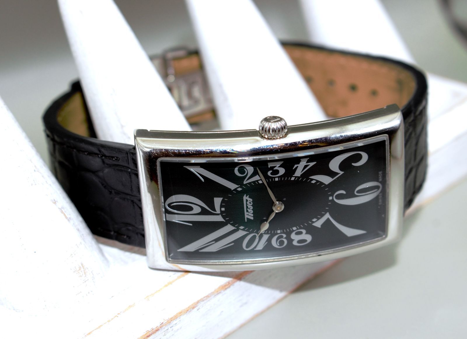 美品】TISSOT ティソ ヘリテージ クォーツ バナナウォッチ 腕時計 美品