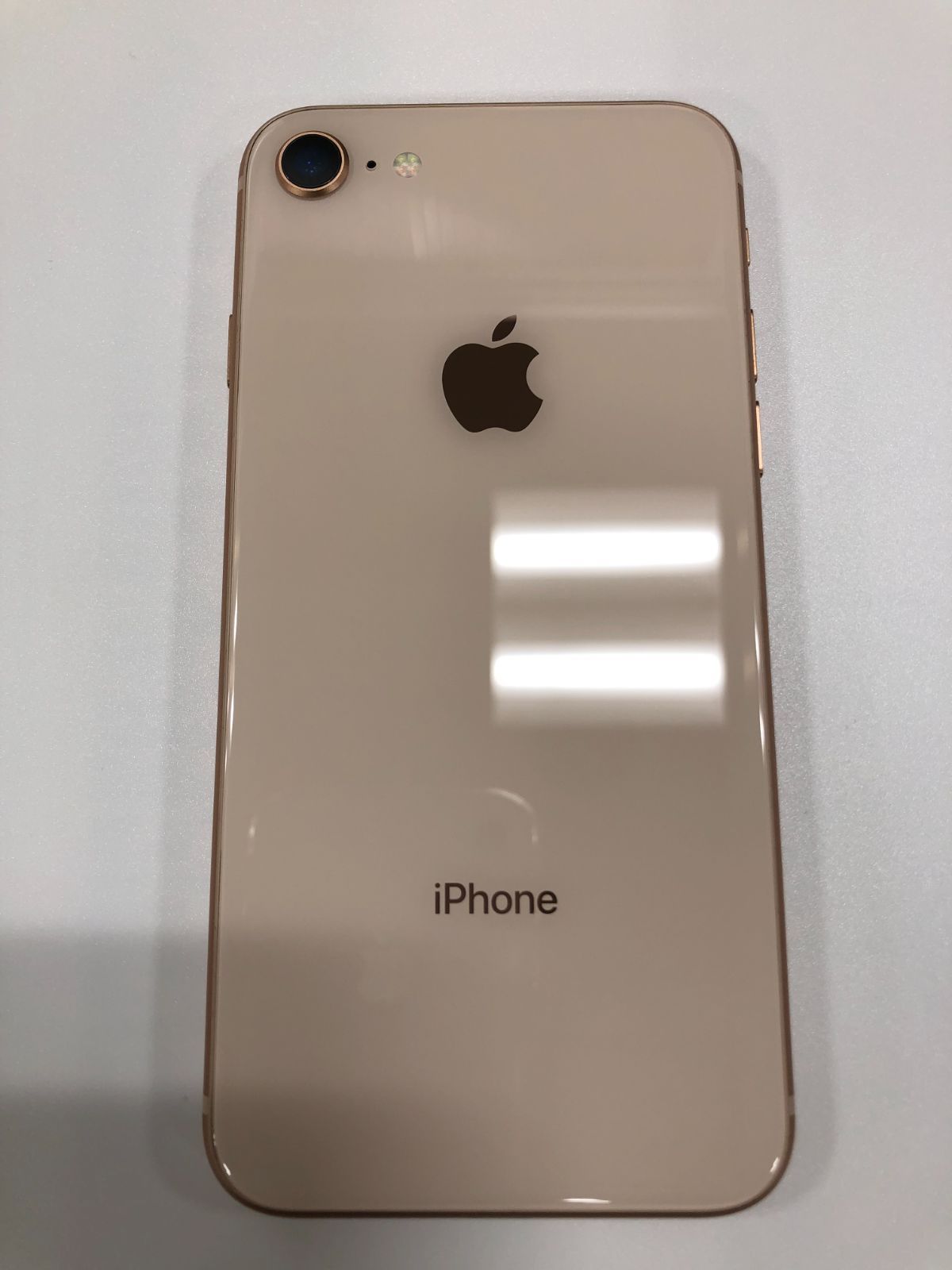 中古・美品】iPhone8 64GB ゴールド バッテリー90％ docomo SIMロックあり - メルカリ