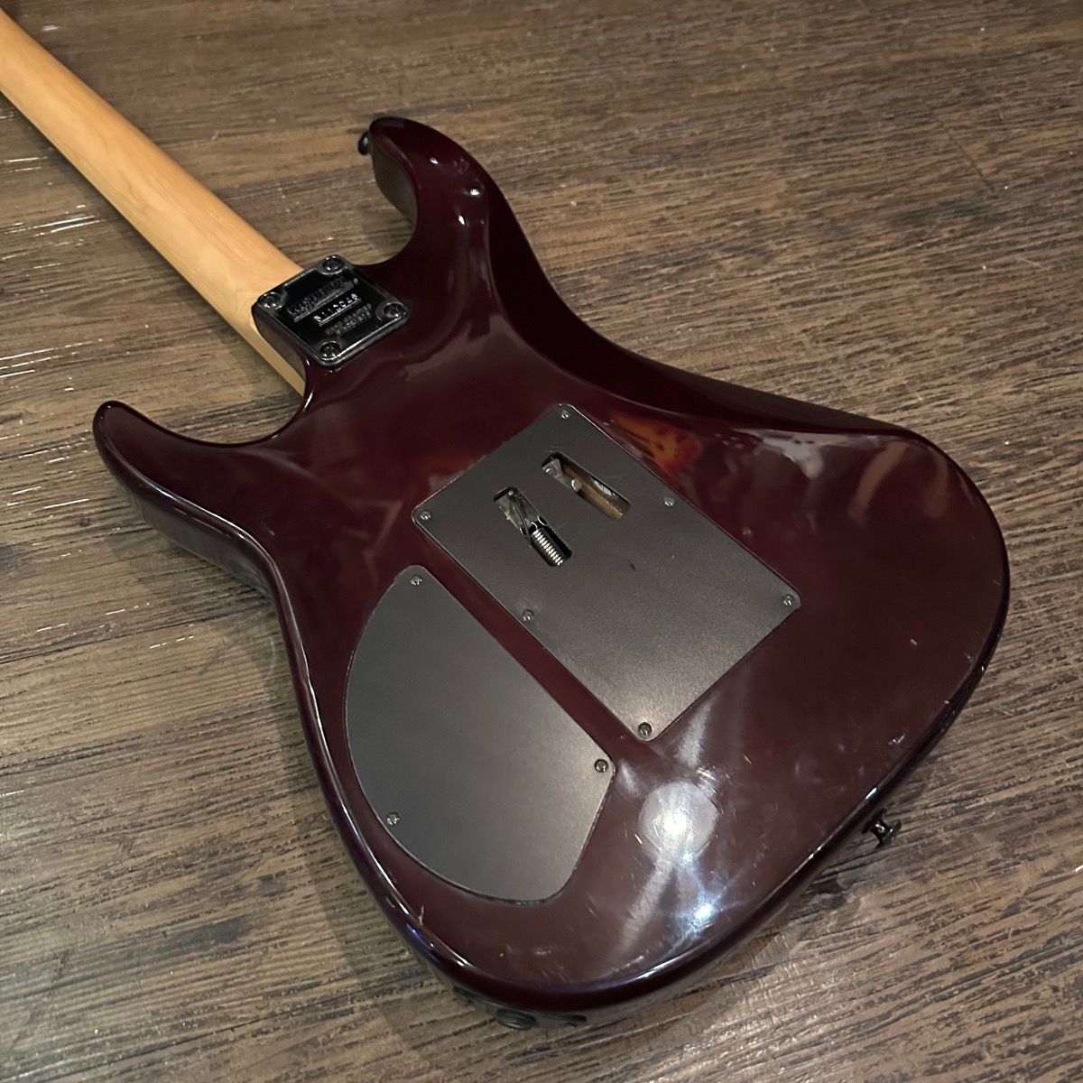Washburn MG722 Stevie Salas Modelワッシュバーン Washburn MG722 Stevie Salas Model | eBay