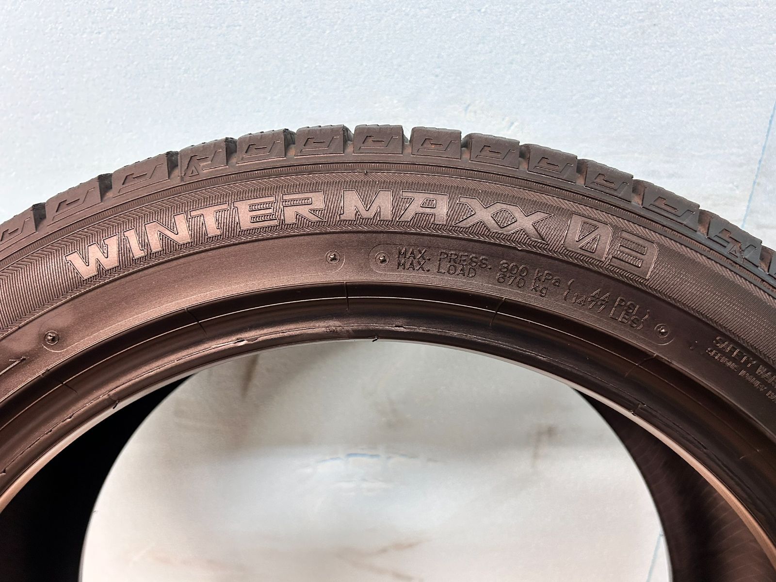 235|45|R18 X03 スタッドレス ダンロップ WINTERMAXX03 18インチ ４本セット R18No7 FFCRYSTALESIA_COM