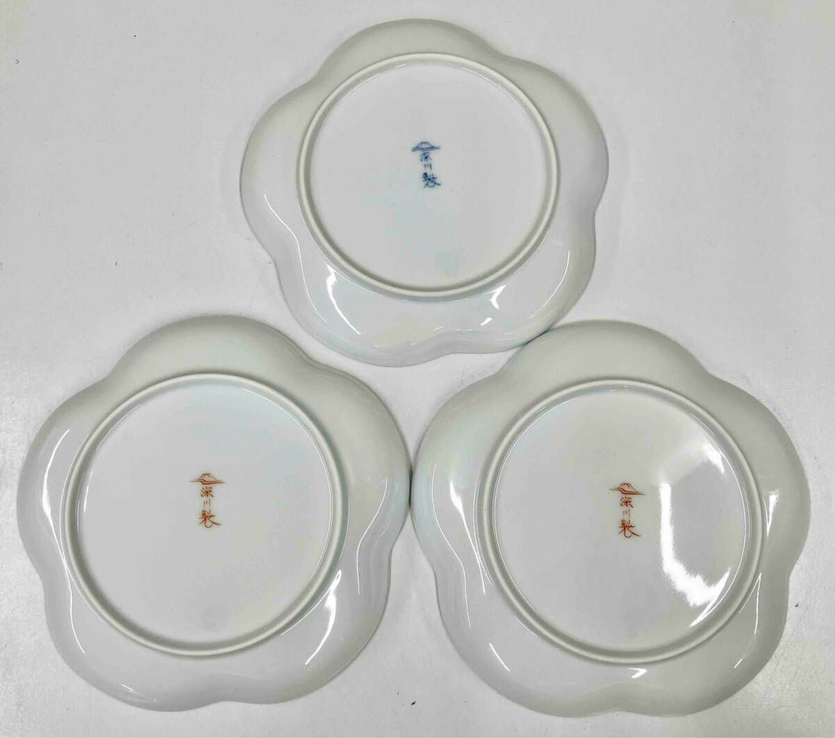 箱付き】 深川製磁 皿 3枚セット トリプレット緋（AKE） 寿赤絵