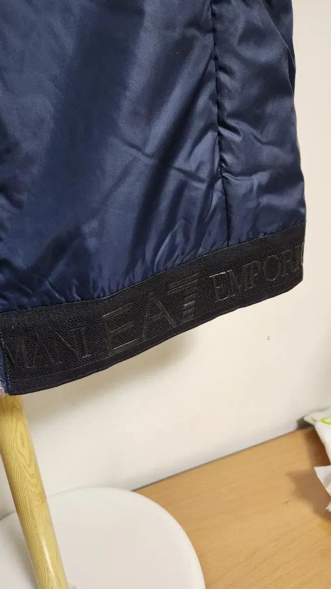 エンポリオ アルマーニ メンズ ゴルフ ベスト XL WHITEMONARCHHOTEL_COM