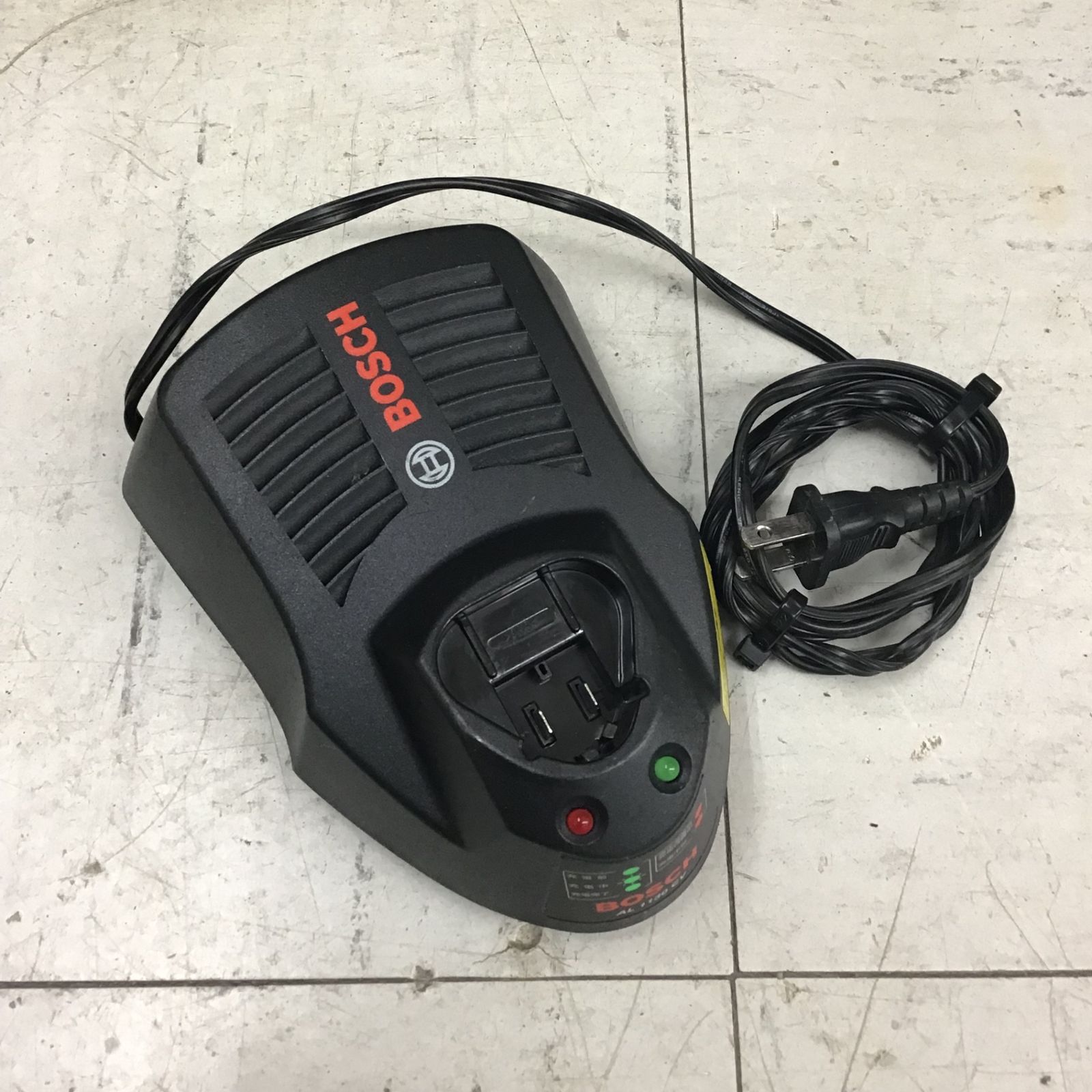BOSCH - BOSCH GSA 10.8V-LI型　バッテリー　セーバーソー　中古 ボッシュ BOSCH GSA10.8V-LI型 バッテリーセーバーソー