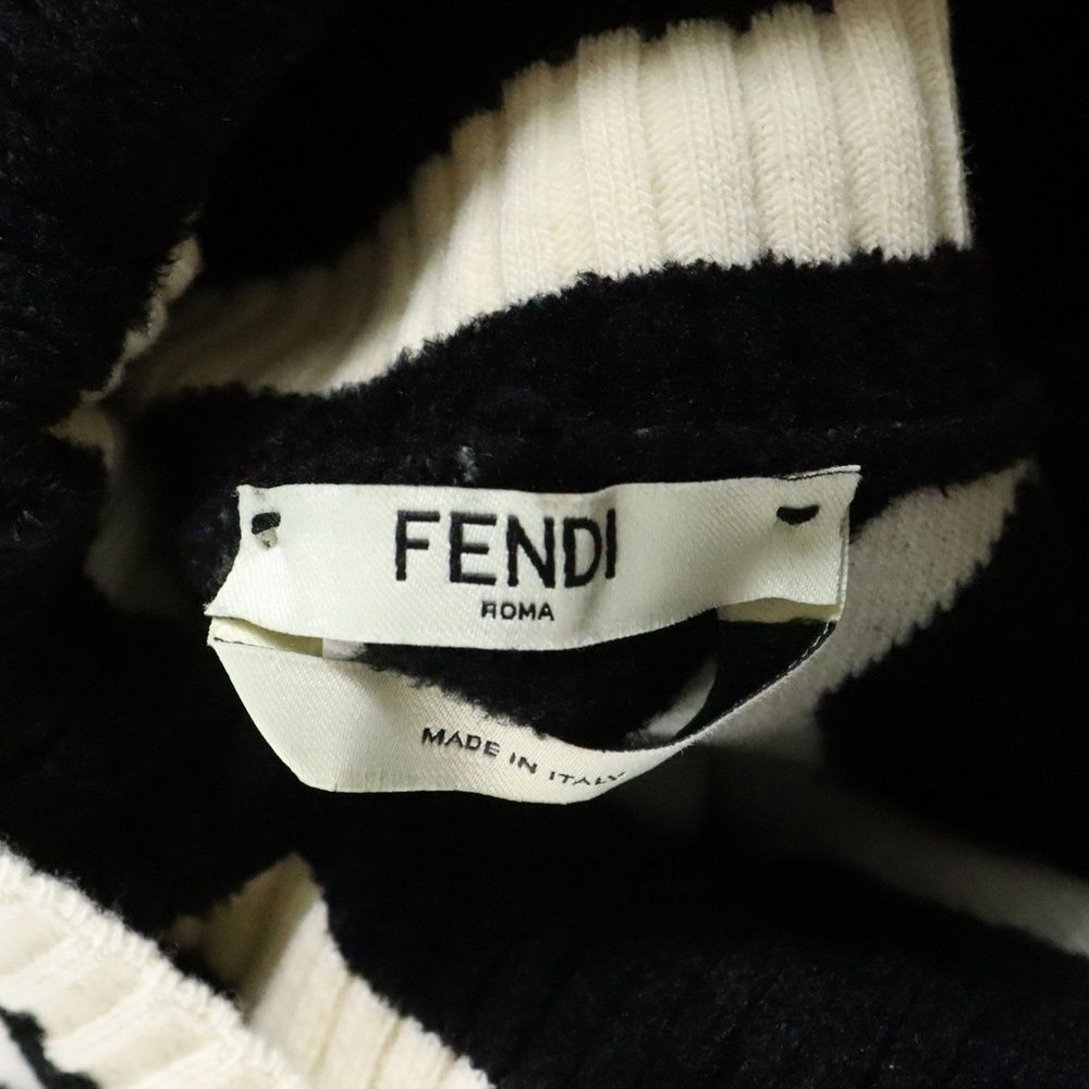 FENDI フェンディ ワッペンロゴ ズッカ総柄 オーバーサイズ ウール ニット セーター ポンチョ トップス ブラック ホワイト レディース FZY639 A3PU SIROKUMA-CORPORATION_COM