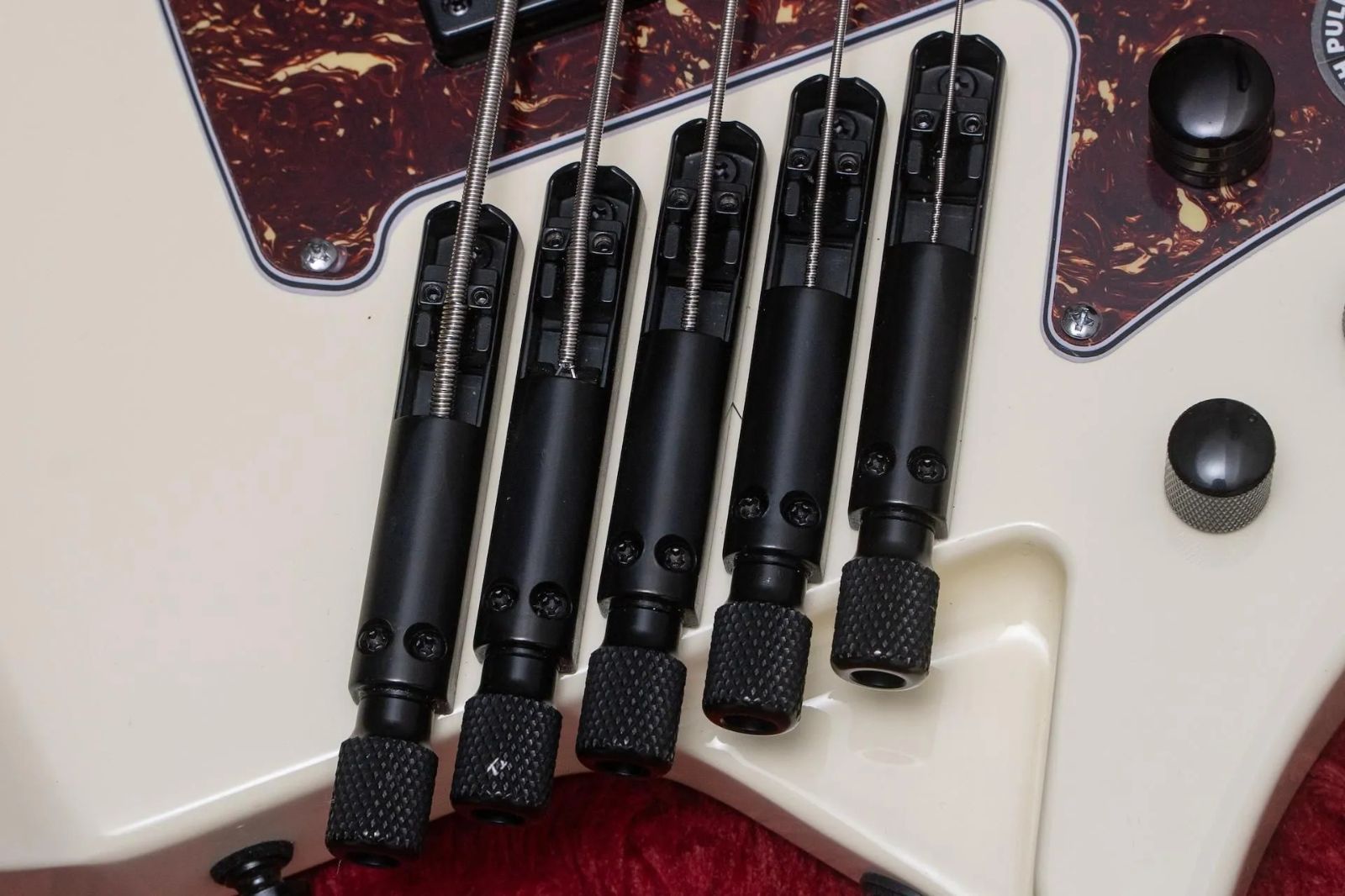 [中古]HEX Guitars NB505 Ivory 5弦ベース(キズあり) new】HEX Guitars / NB505 Ivory - メルカリ