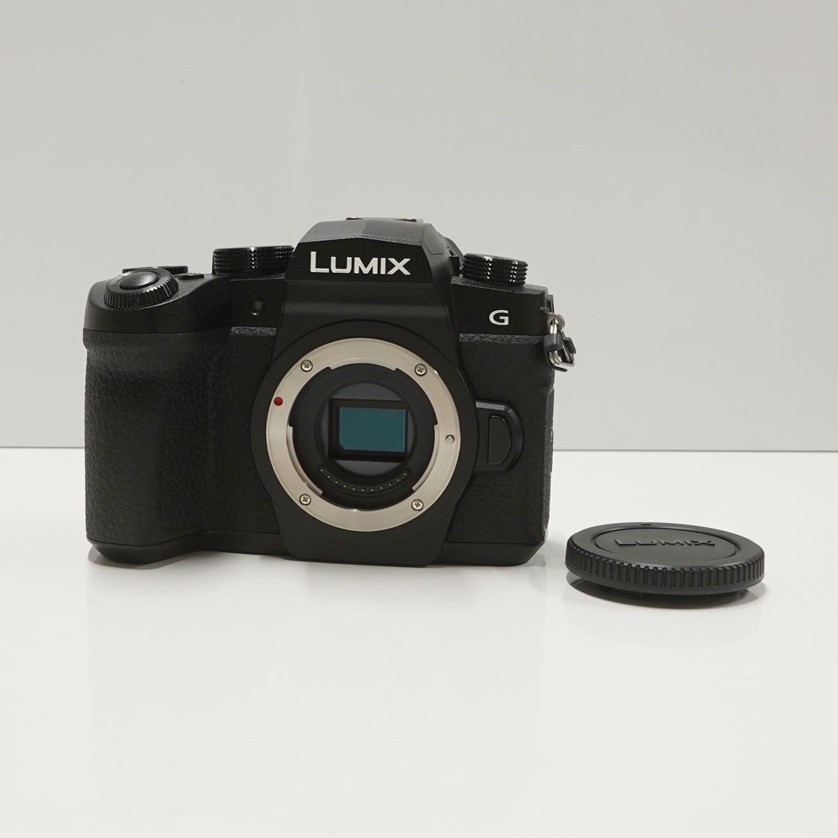 Panasonic LUMIX DC-G99 ボディ USED超美品 ミラーレス一眼 本体+