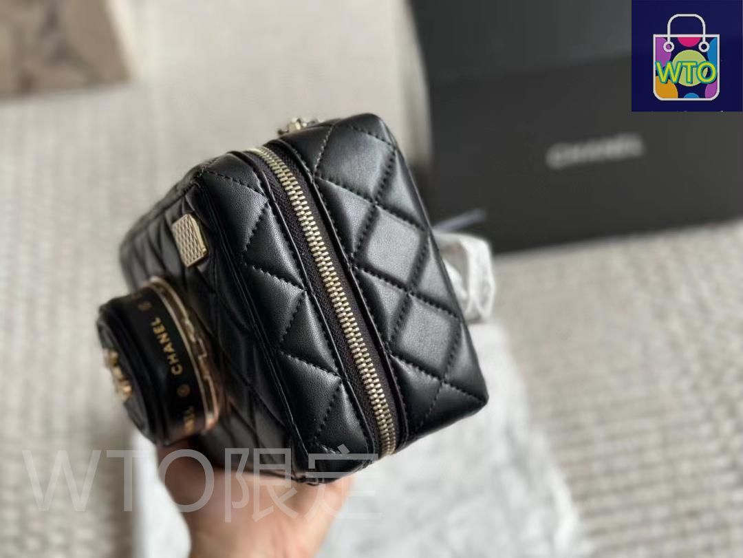 【コンパクトで華やかなバッグ♪】 CHANEL ミニカメラバッグ Chanel シャネルカメラバッグ、メッセンジャーバッグ、かわいい