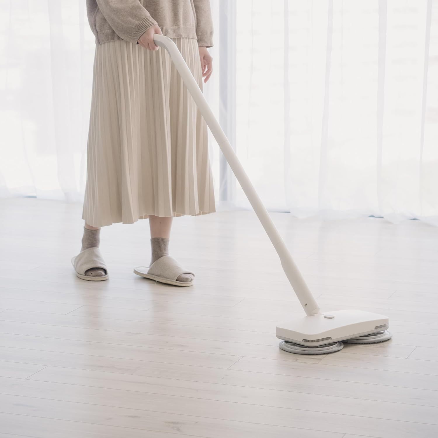 コードレス電動モップ