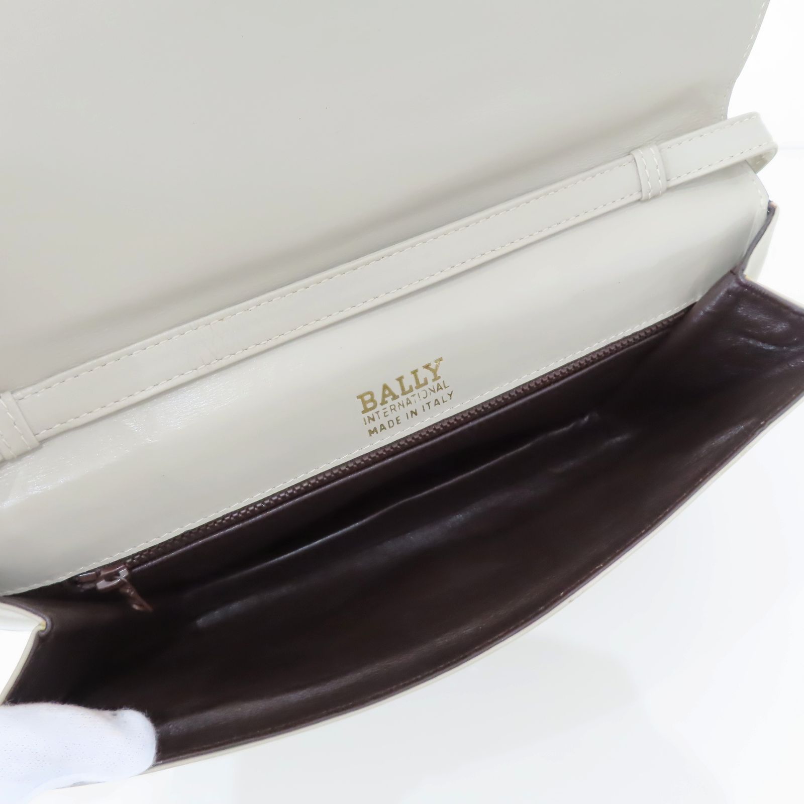 K08 BALLY バリー Bロゴ フラップ レザー ショルダーバッグ アイボリー  
