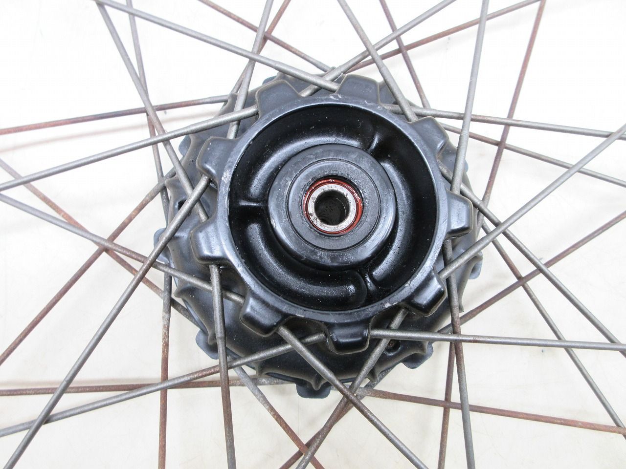 TLM200R フロントホイール