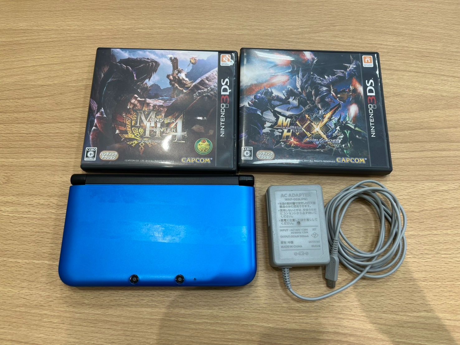 ニンテンドー3DS - new 3dsLL タッチペン無し モンハンダブルクロス付き ニンテンドー3DS - new 3dsLL タッチペン無し モンハンダブル
