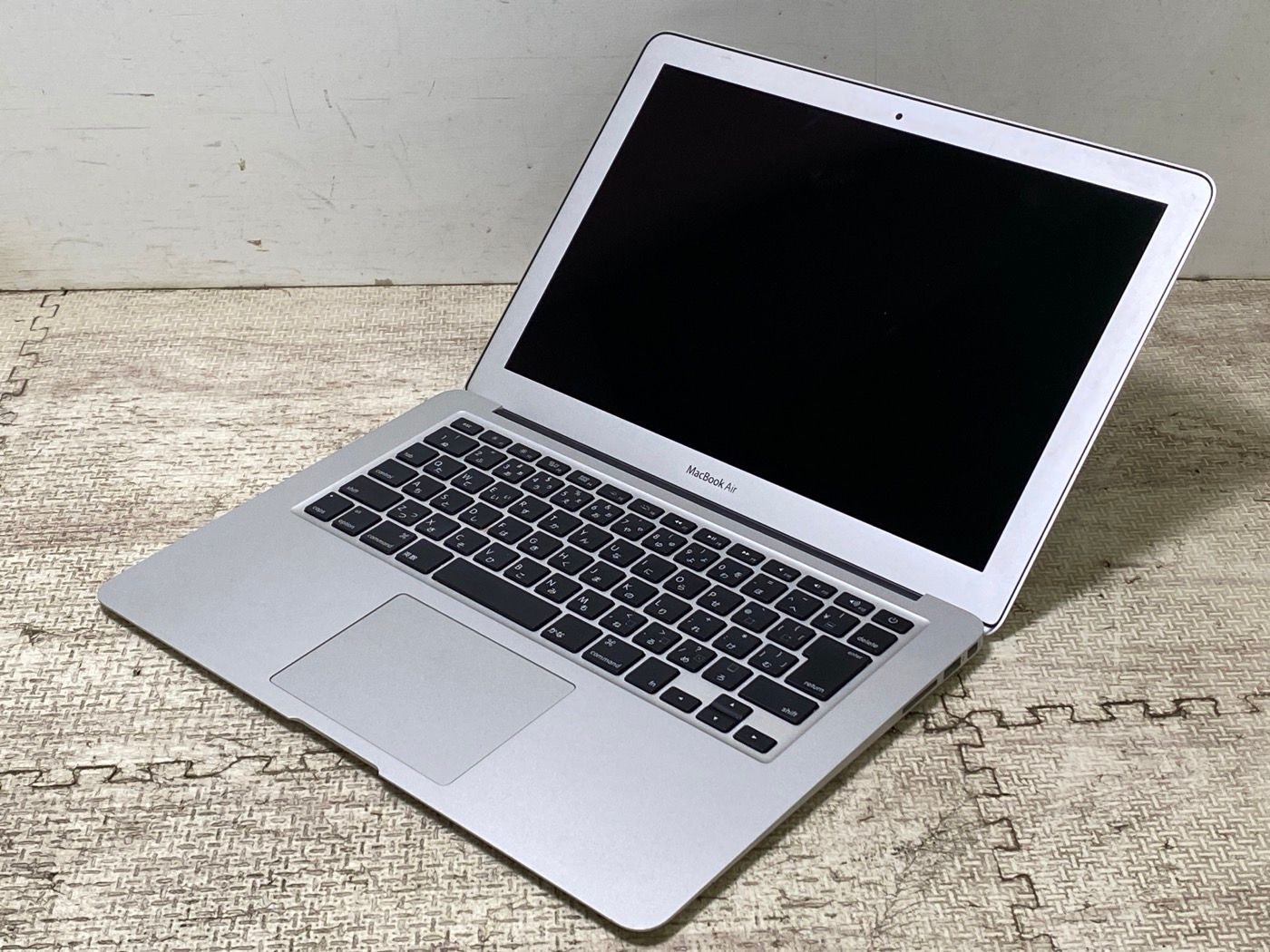 MacBook Air (11-inch， Mid 2013) シルバー 11 Inch Macbook Macbook
